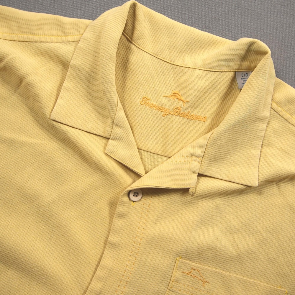 Tommy Bahama Silk PolyCamp Collar Men Shirt L Hawiiian Retro Solid Yellow Beach